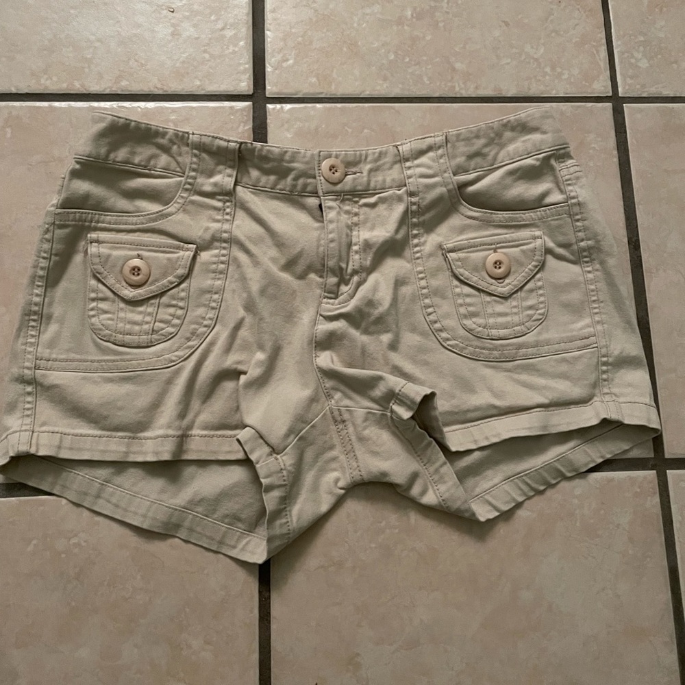 Women’s Y2K cargo shorts